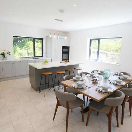 Luxury 6 Bedroom Spiddal Villa, Jacuzzi, Balcony Galway Exterior foto