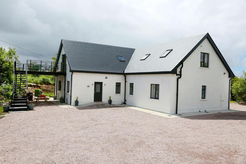 Luxury 6 Bedroom Spiddal Villa, Jacuzzi, Balcony Galway Exterior foto