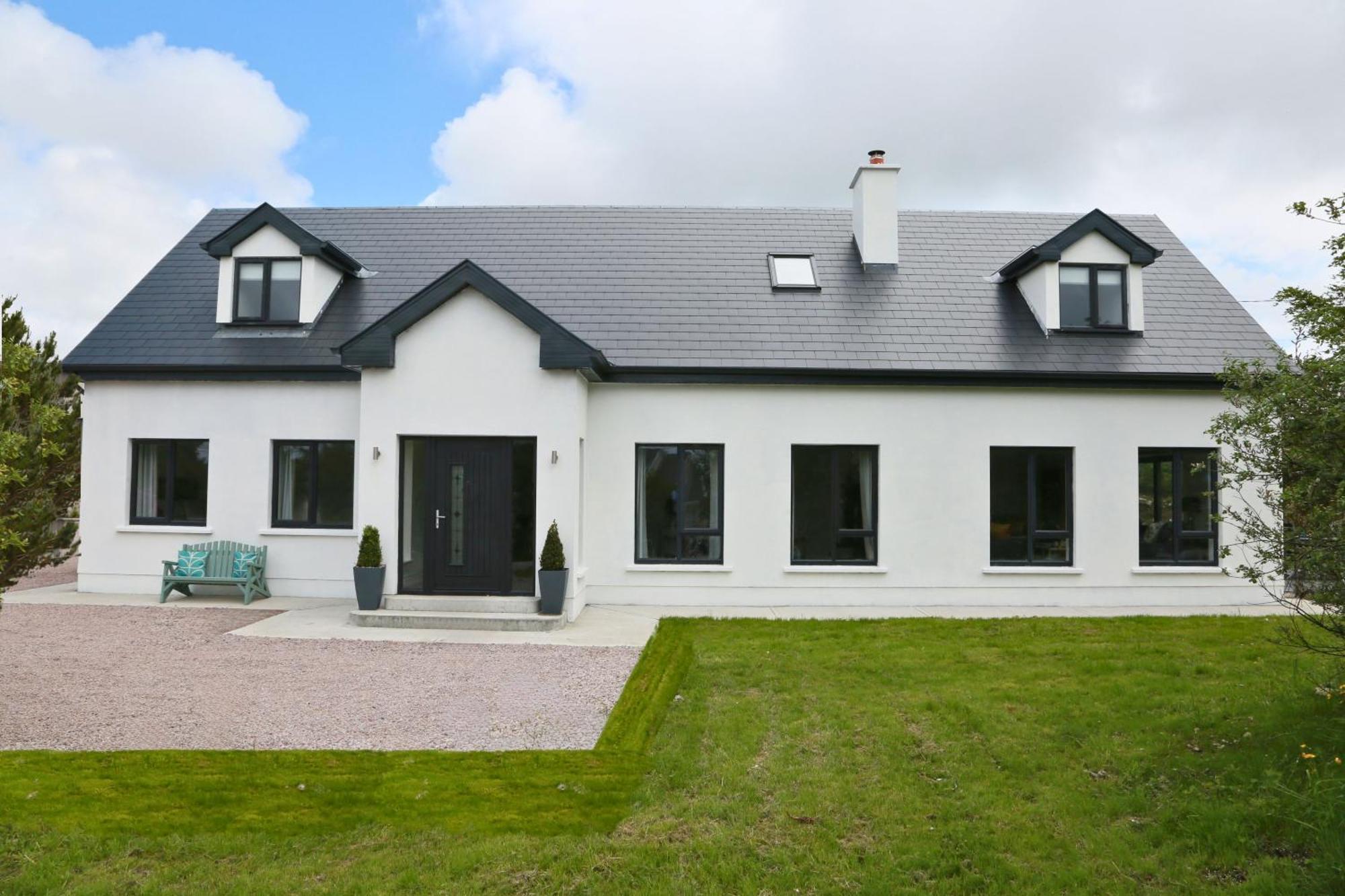 Luxury 6 Bedroom Spiddal Villa, Jacuzzi, Balcony Galway Exterior foto